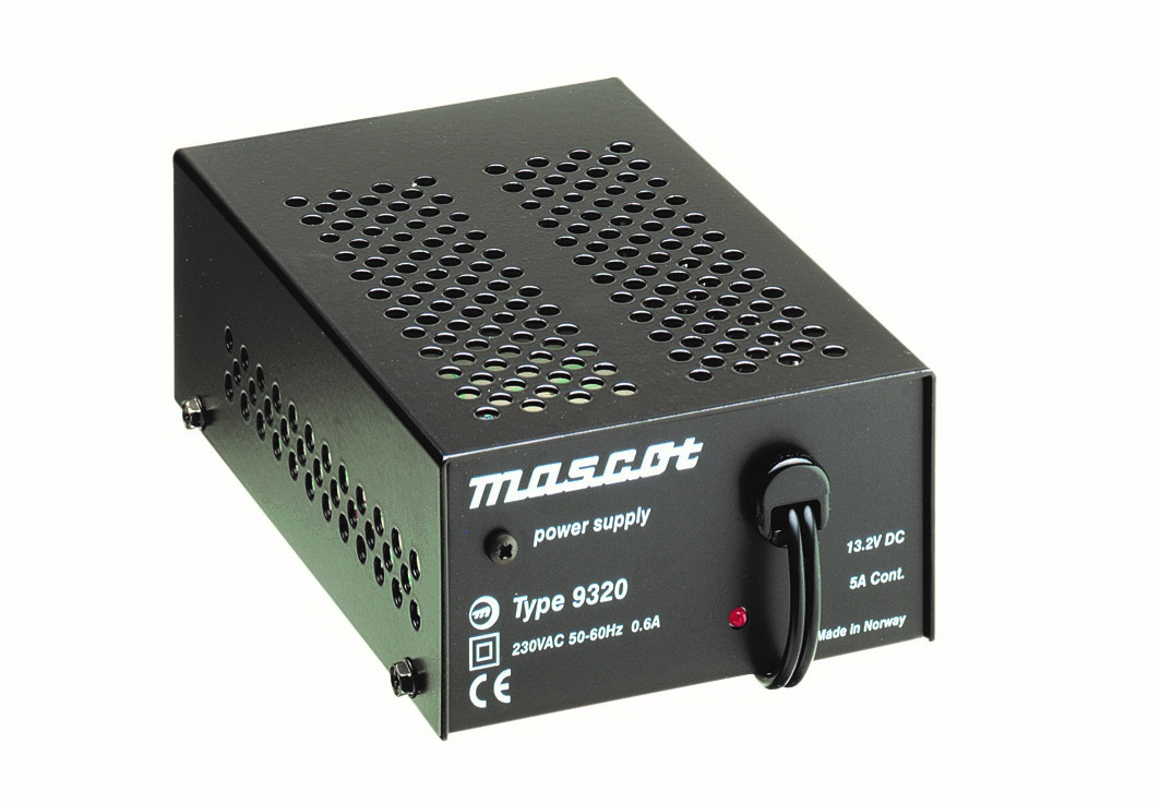 Mascot 9320 24V DC, 70W AC/DC Switch mode power supply with fixed EU mains cord and Hella DC plug